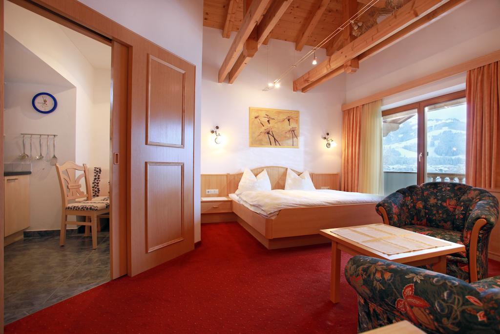 Landhotel Eva Kirchberg in Tirol Pokoj fotografie